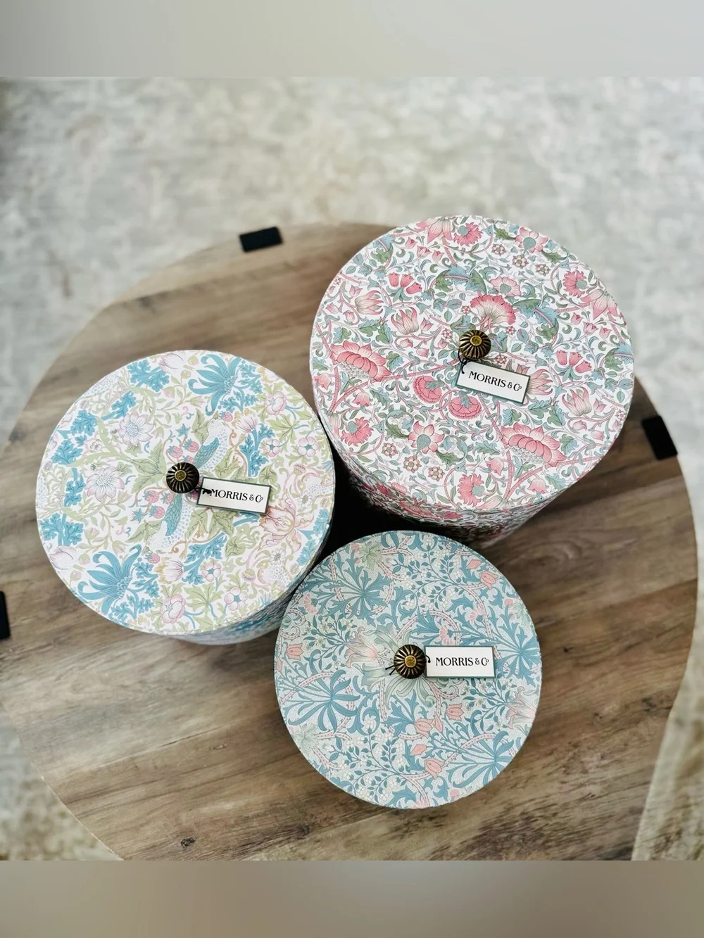 Set of 3 Round William Morris Storage Boxes